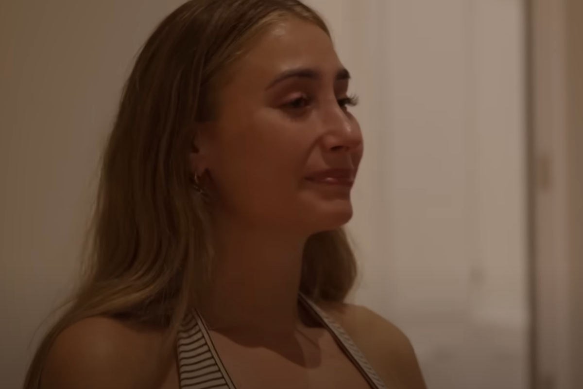 Lily Phillips breaks down in tears detailing experience of sleeping with 100 men in one day