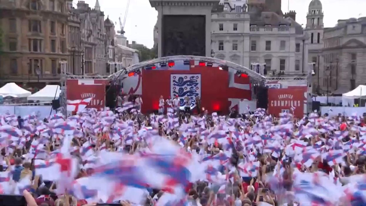 Jill Scott solidified herself as a legend by interviewing the Euro trophy during the Lionesses' celebrations