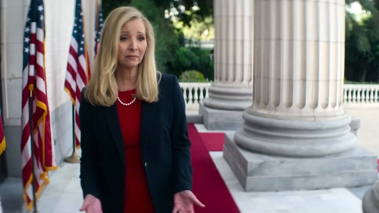 Lisa Kudrow's incredible MAGA spoof is going viral again and it's hard to watch