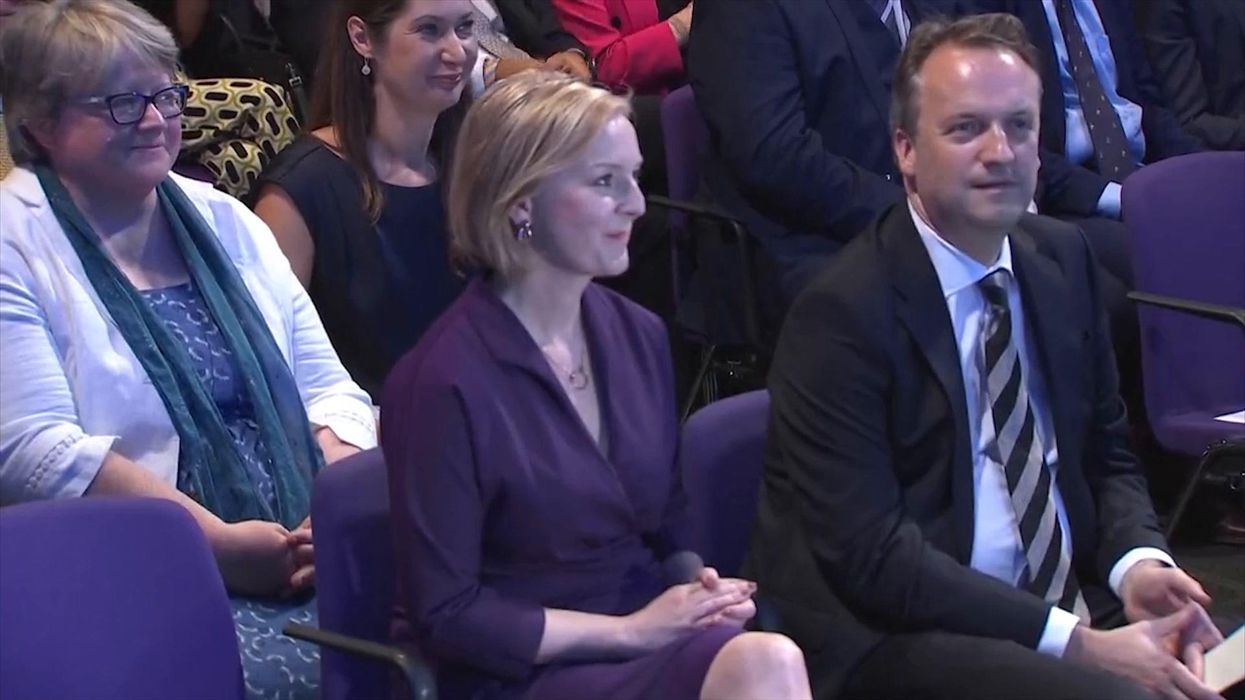 Liz Truss snubs Rishi Sunak handshake as she wins Tory leadership vote