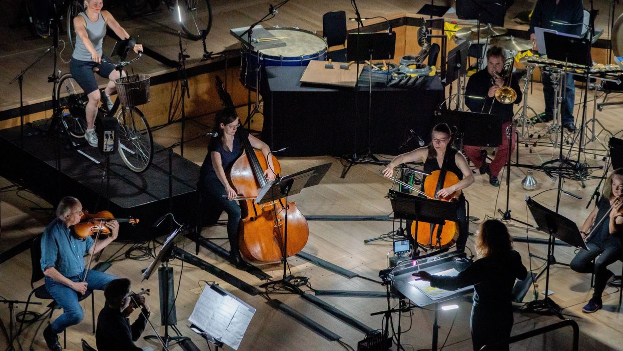London Sinfonietta orchestra performance