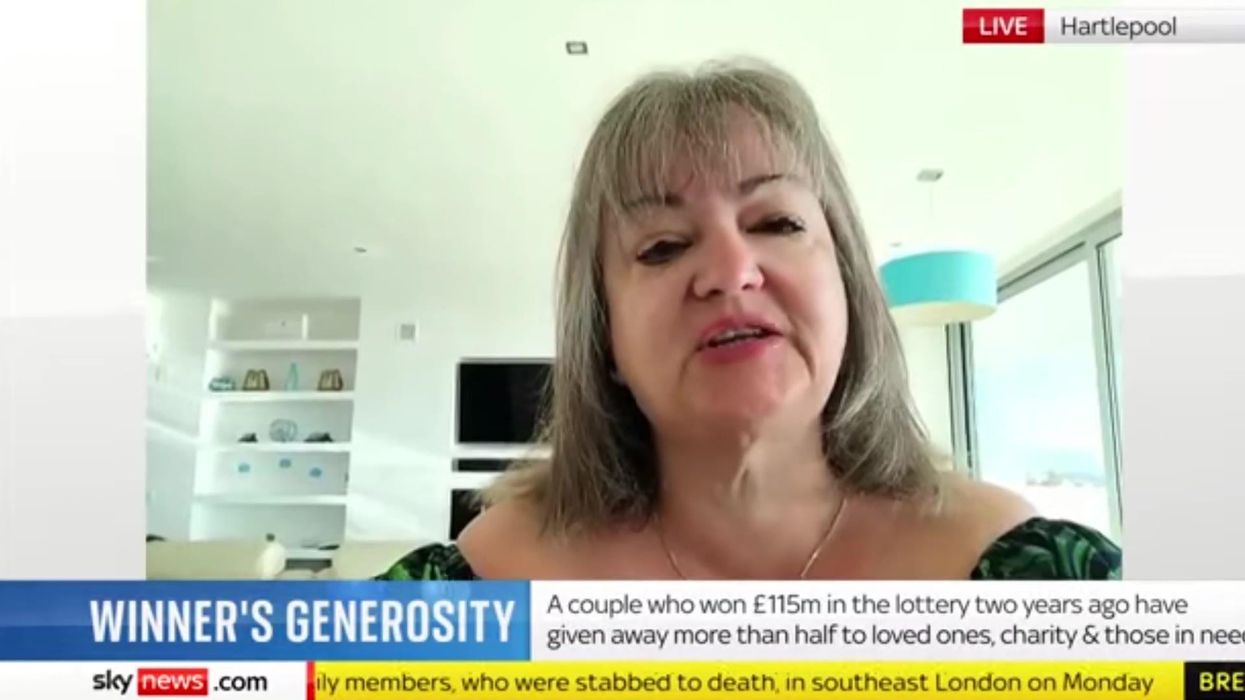 Man sues his friends who won $1m and didn't give him anything