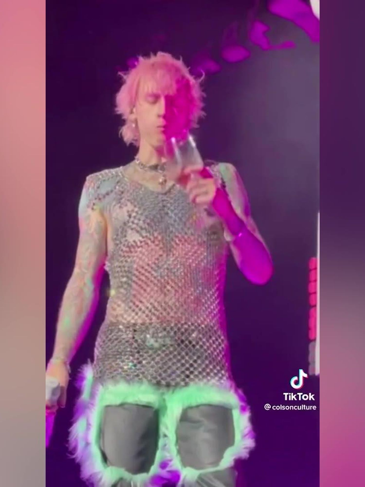 Machine Gun Kelly gets fined almost $300,000 for over-running concert