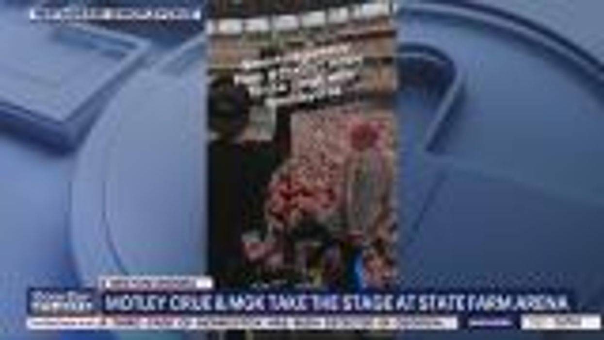 Man 'revenge pees in pool' after thinking waterpark shut down for Machine Gun Kelly