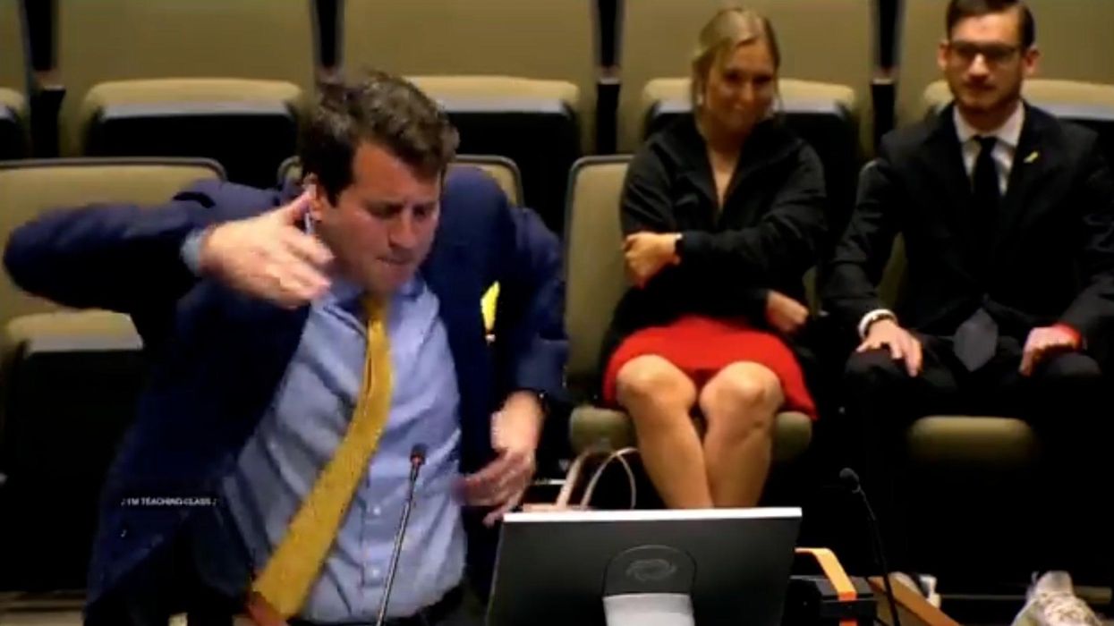 Video of man rapping about killing Putin at town council meeting viewed 6m times
