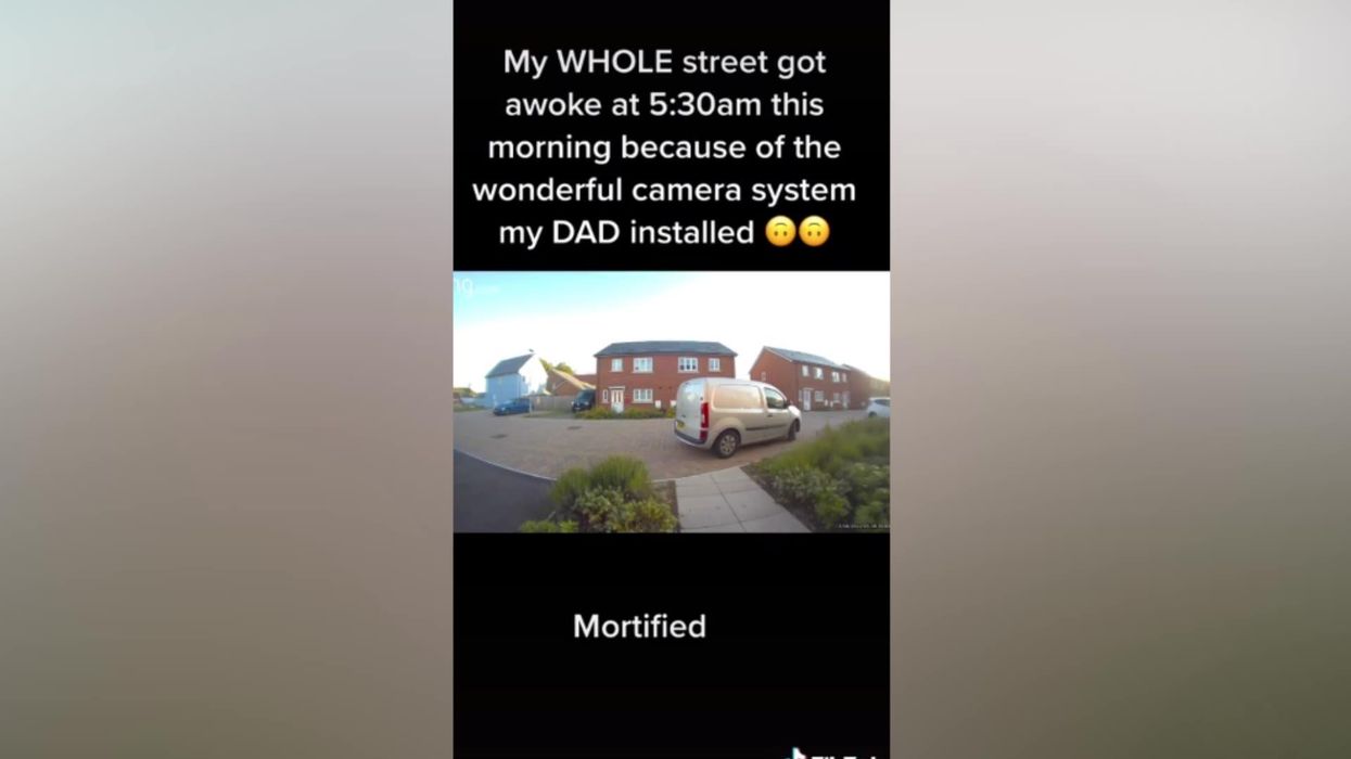 Dad accidentally sets off Phoenix Nights-style security alarm at 5am