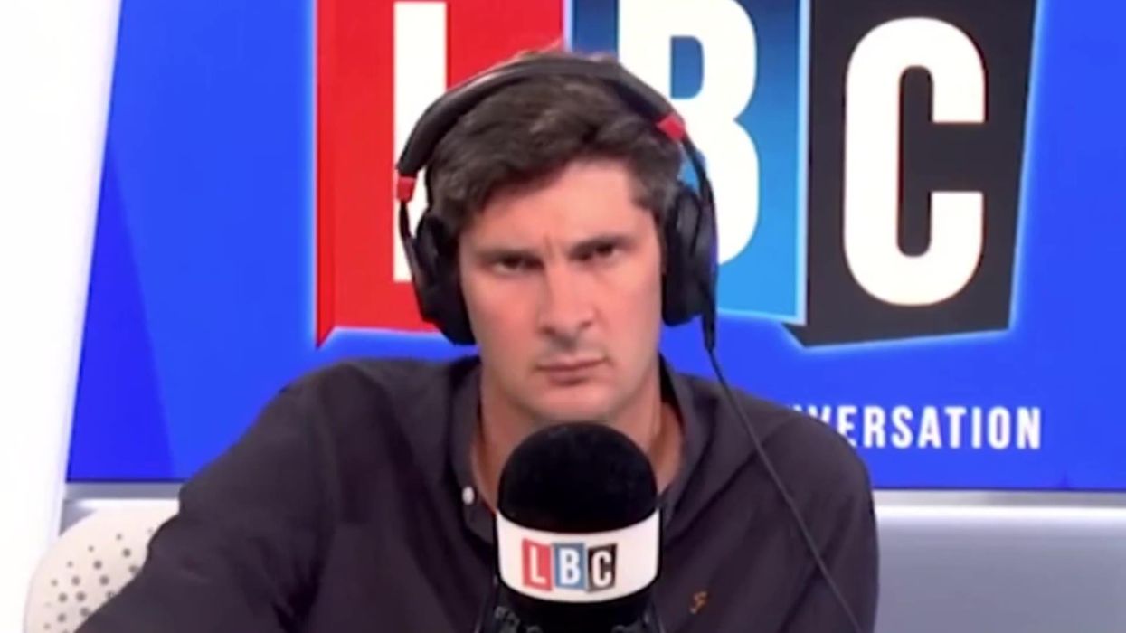 Man who can't get NHS dentist appointment saves money by flying to Bangladesh