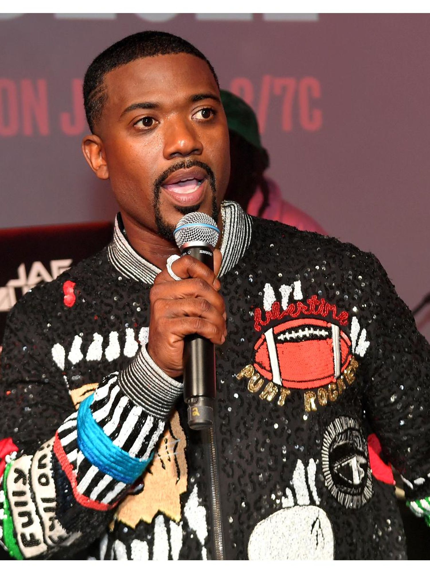 Ray J responds after being compared to Kim Kardashian's new headphones in viral image