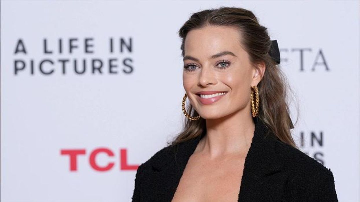 Margot Robbie had two shots of tequila before filming sex scene with Leonardo DiCaprio