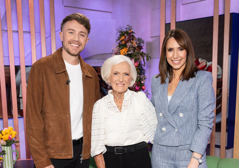 William calls Dame Mary Berry a ‘national treasure’ in 90th birthday message