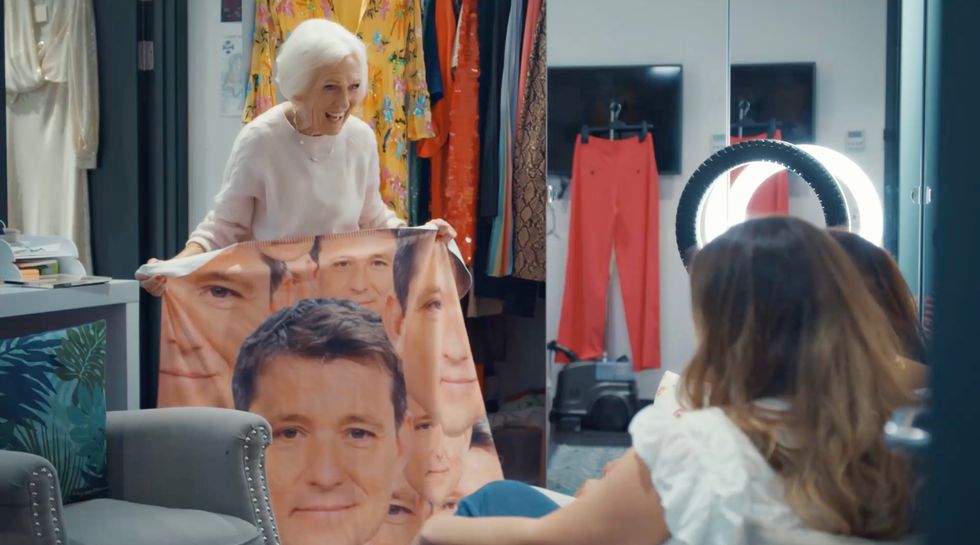 Mary Berry makes surprising discovery in Lorraine Kelly’s wardrobe on BBC show