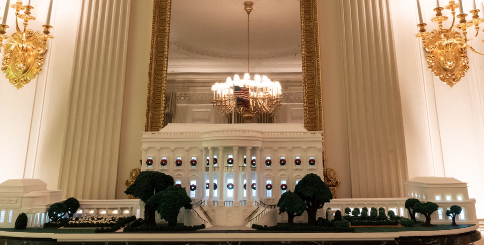 Melania Trump\u2019s 2020 gingerbread house