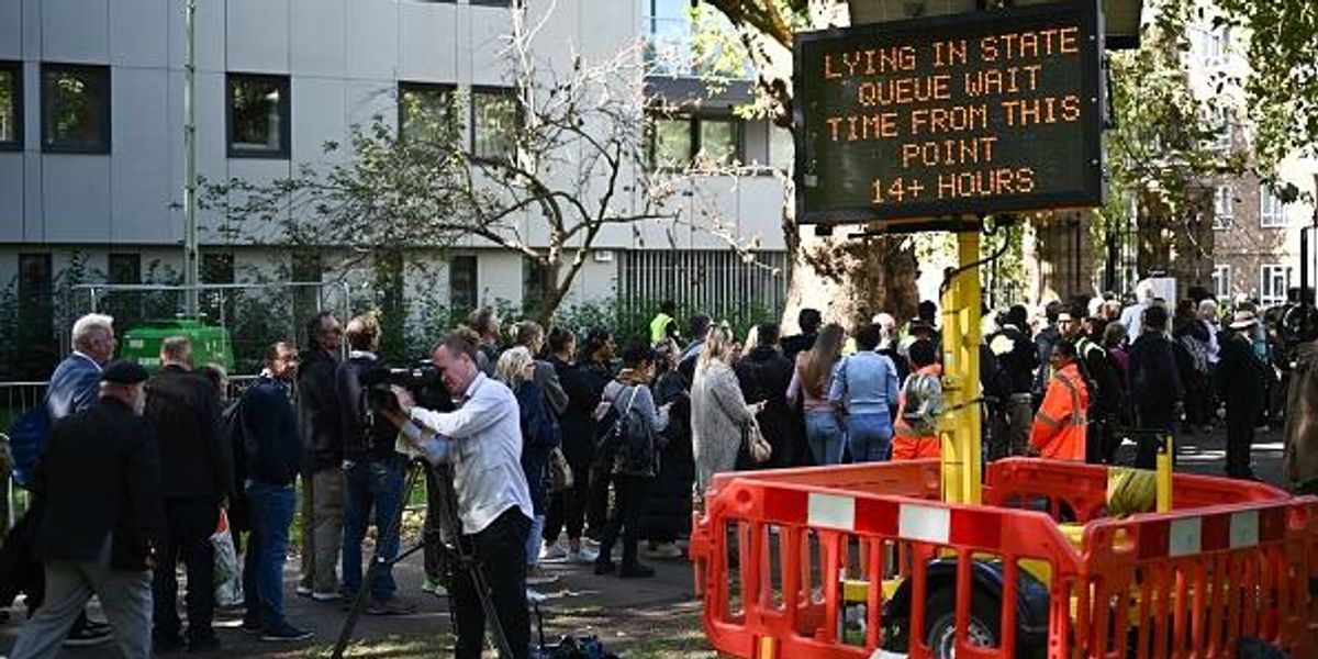 The most British thing ever just happened: A queue for The Queue | indy100