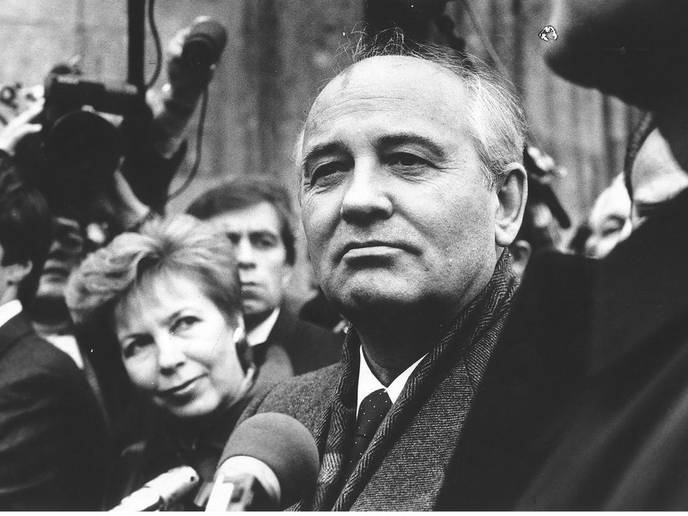 Mikhail Gorbachev in East Berlin with his wife Raisa in October 1989
