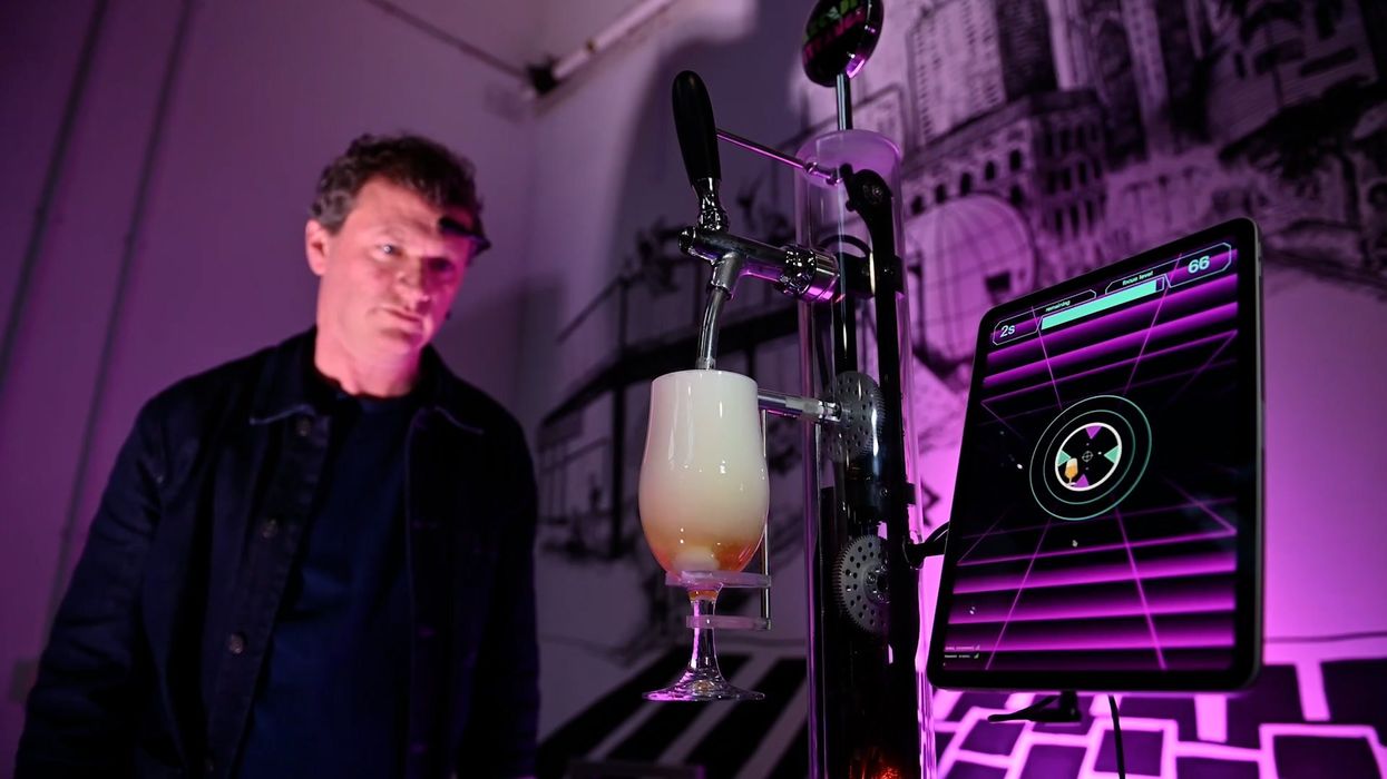 A mind-reading beer robot can pour you the perfect pint