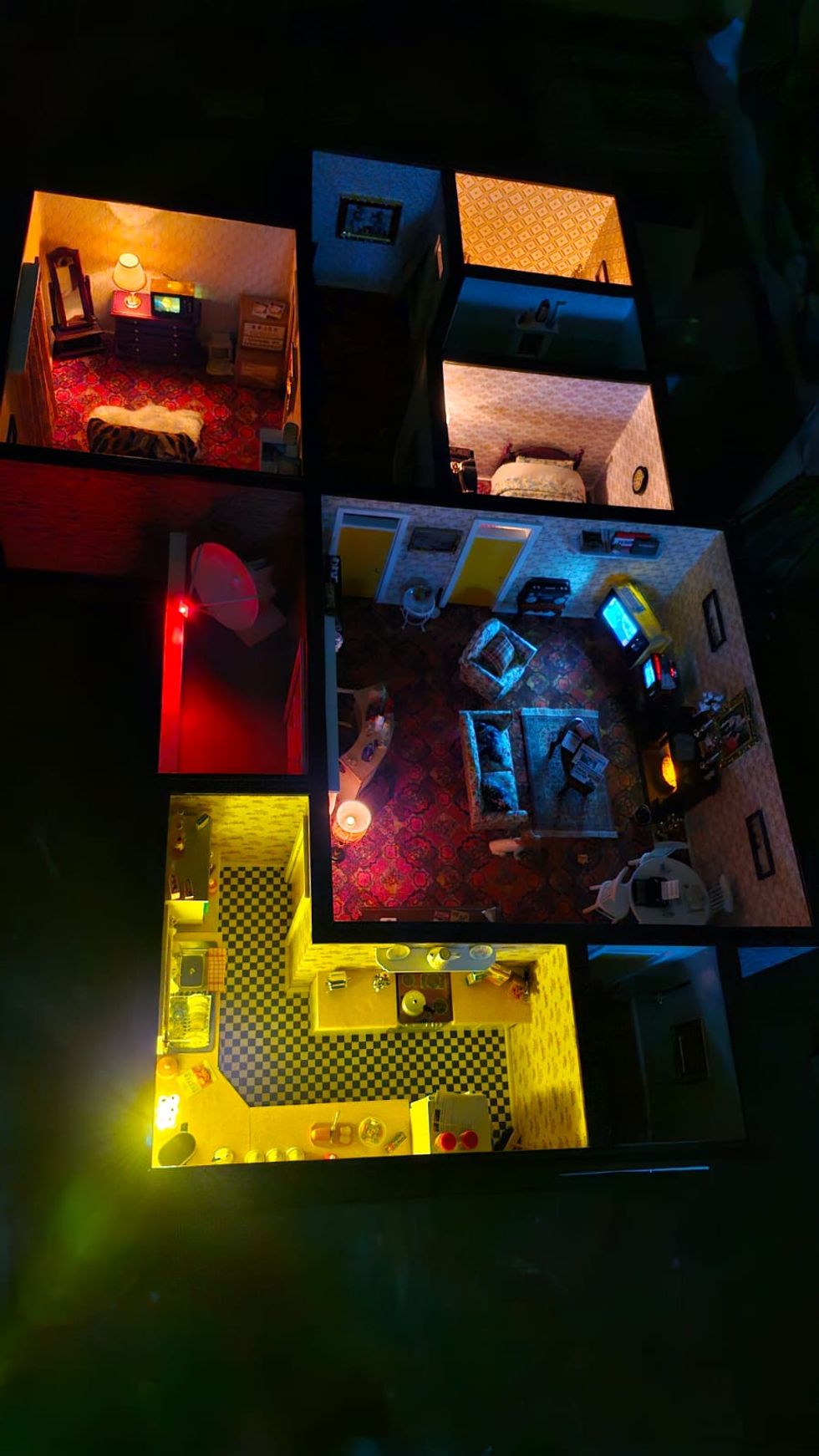Model with different lights on