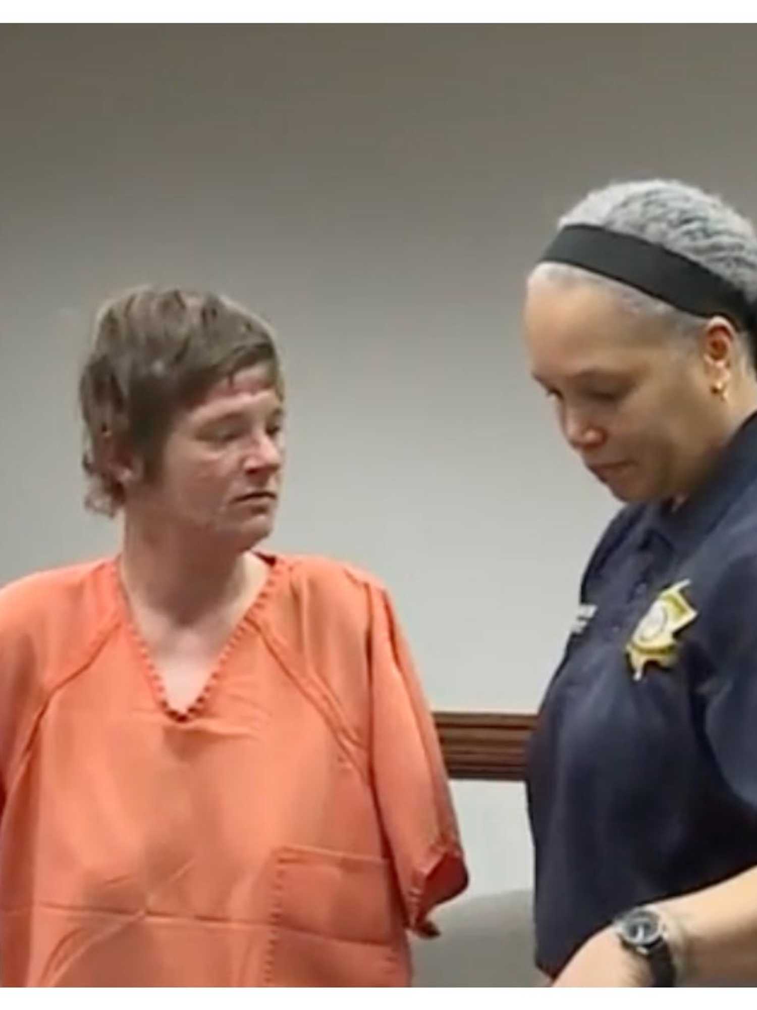 Mom who lost both arms in a pitbull attack gets arrested for selling meth