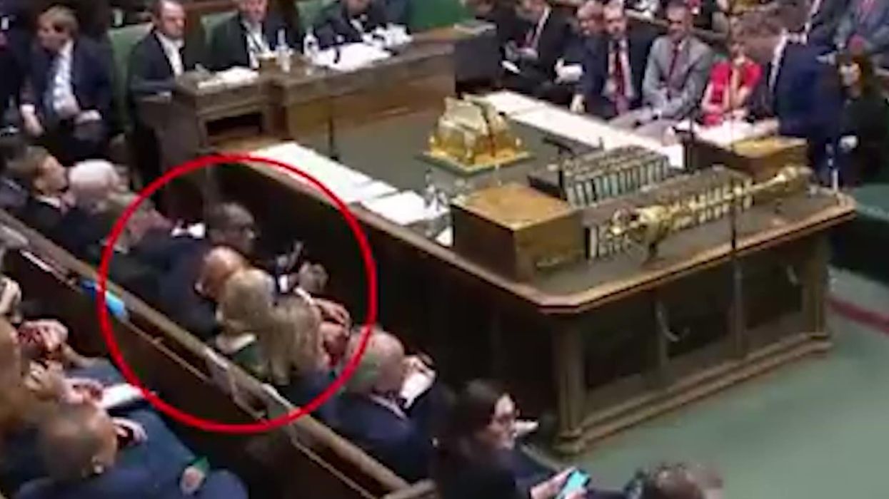 Moment Nadhim Zahawi passed note to Liz Truss about Queen's health