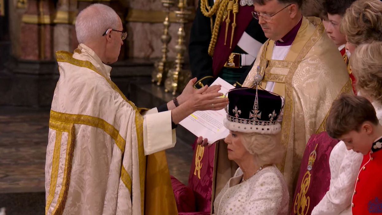 What were the choir singing in the now viral misheard Coronation moment?