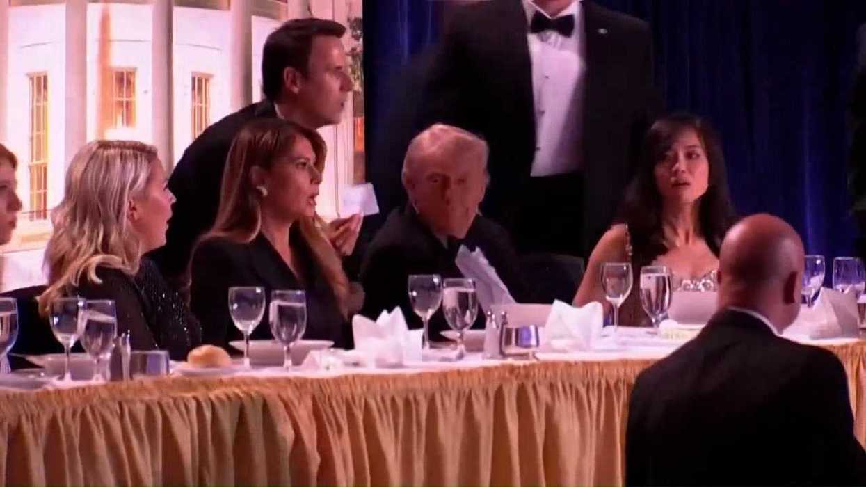Hot mic moment reveals Fox News reporter was laughing about lax WHCD security