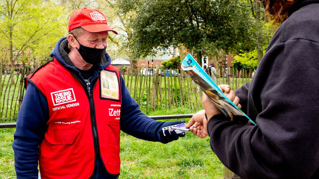 More Big Issue sellers using cashless technology