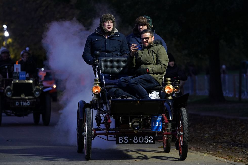 Motorists on Serpentine Road in Hyde Park (Kirsty O\u2019Connor/PA)