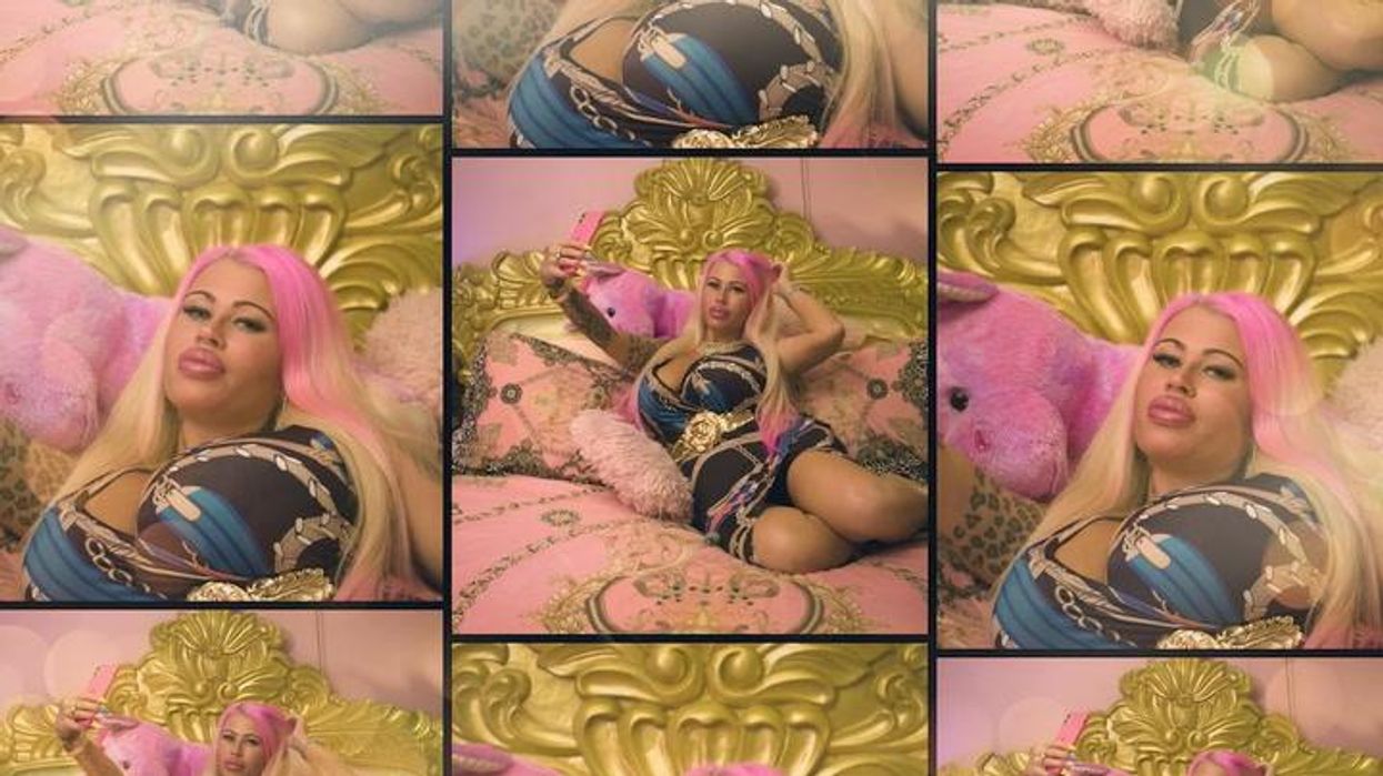 OnlyFans star says her head 'exploded' on a plane