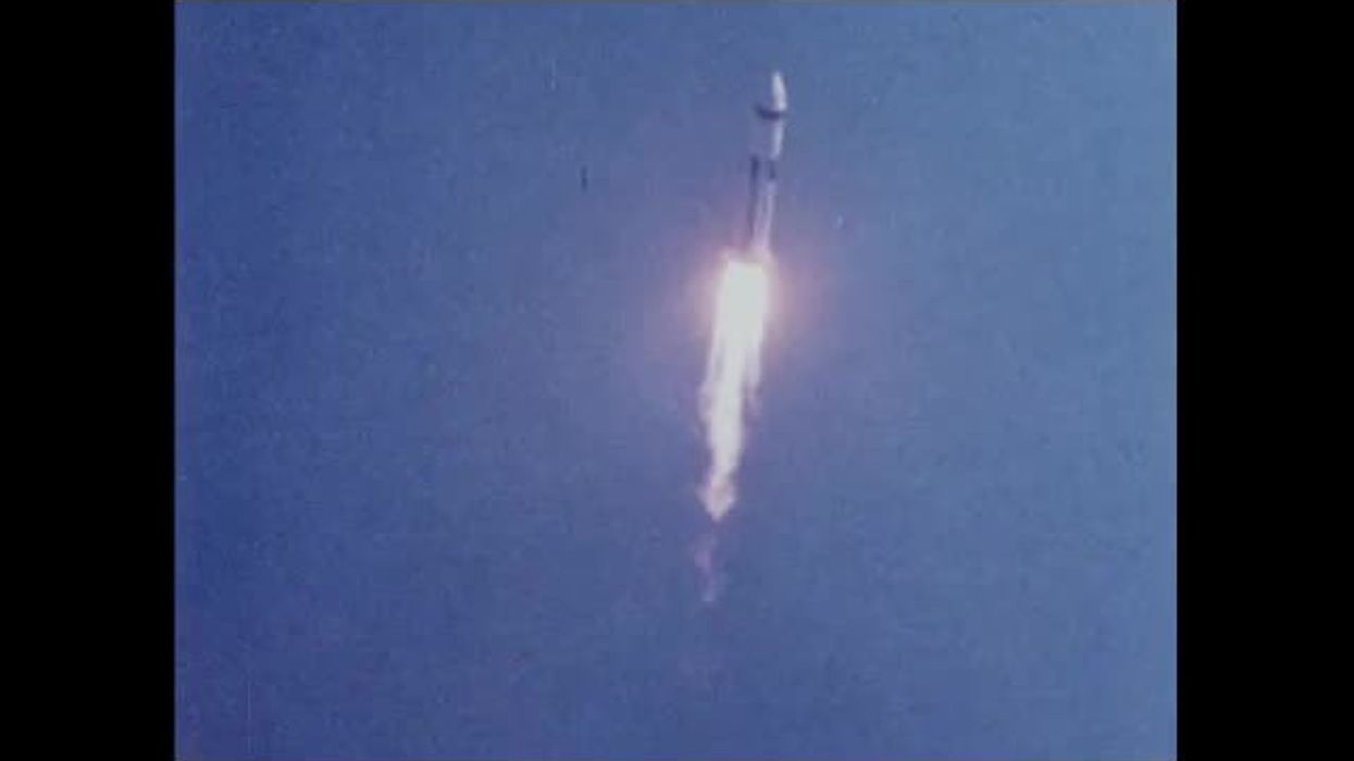 Experimental space plane captures stunning Earth selfie during secretive mission