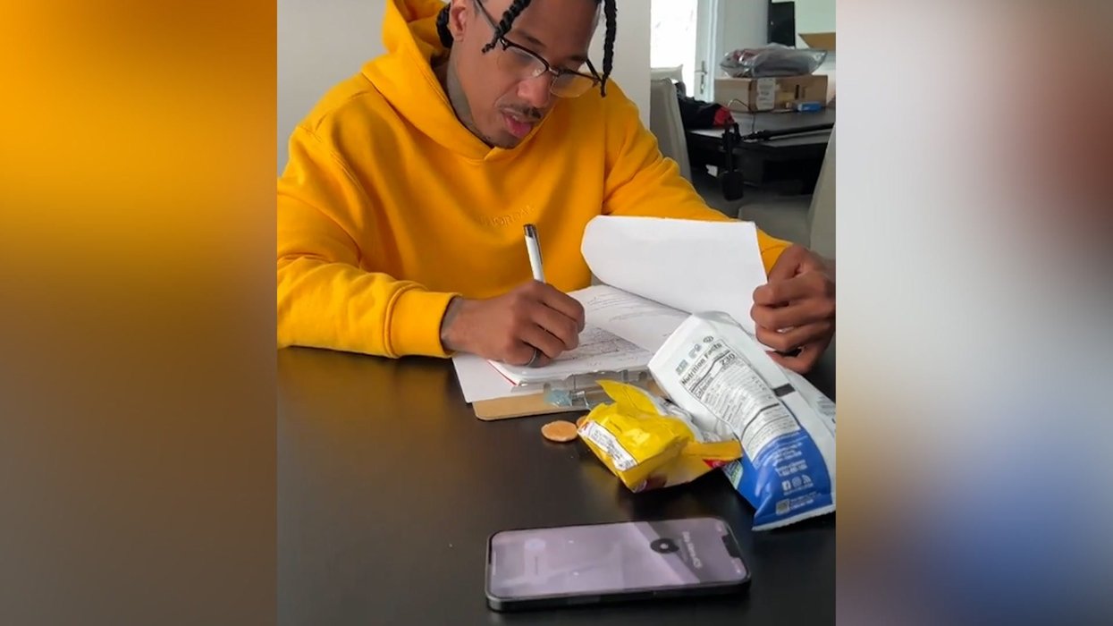 Nick Cannon pokes fun at how many children he has with different women ...