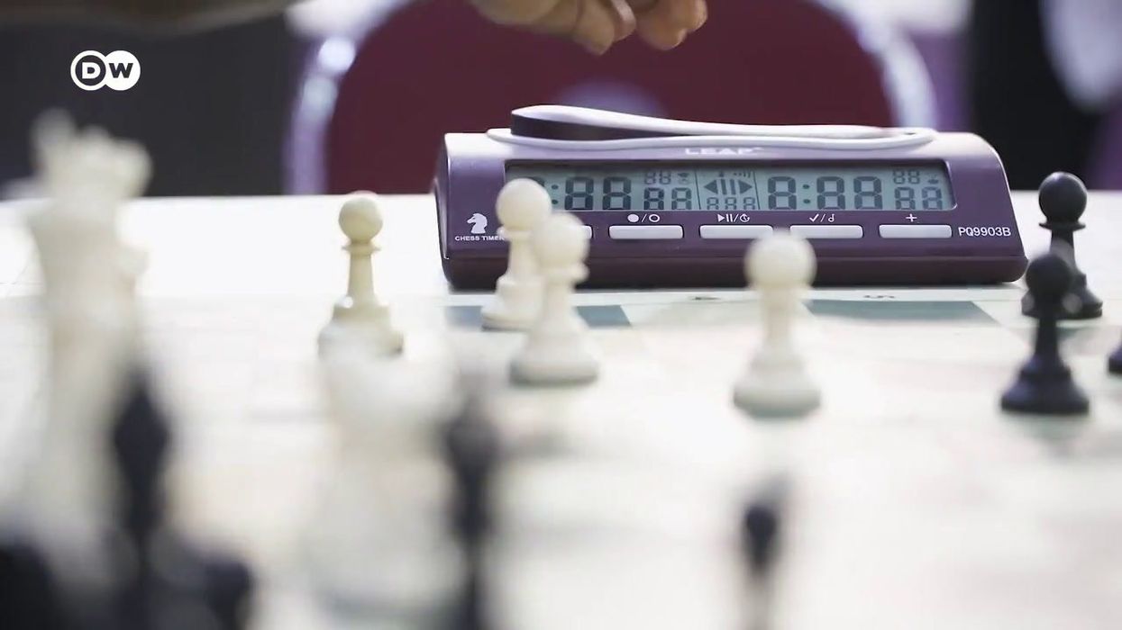 Can Hikaru Out-blitz Vladimir Kramnik?