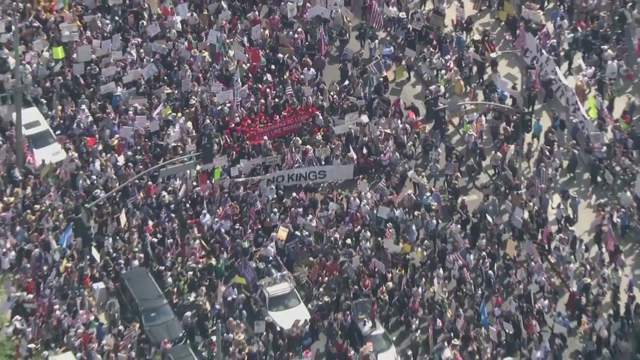 Which celebrities attended or supported the 'No Kings' mass protests against Trump?