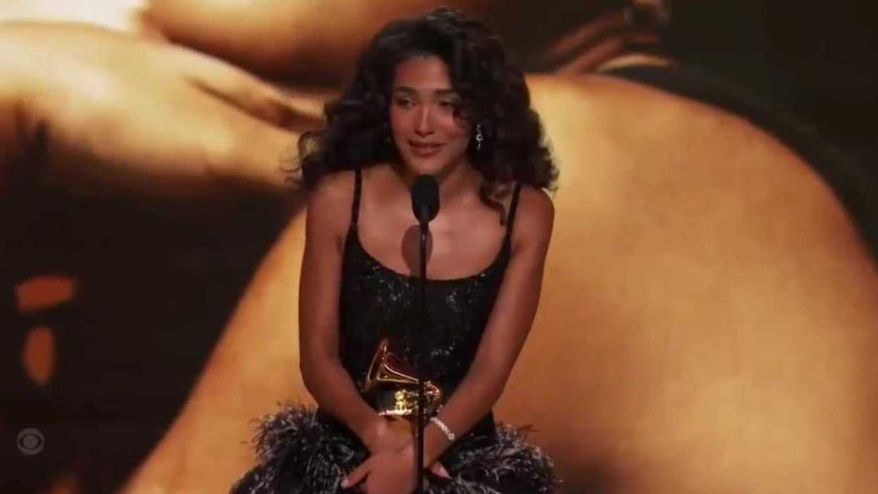Olivia Dean praises immigrant grandparents in speech during Grammys win