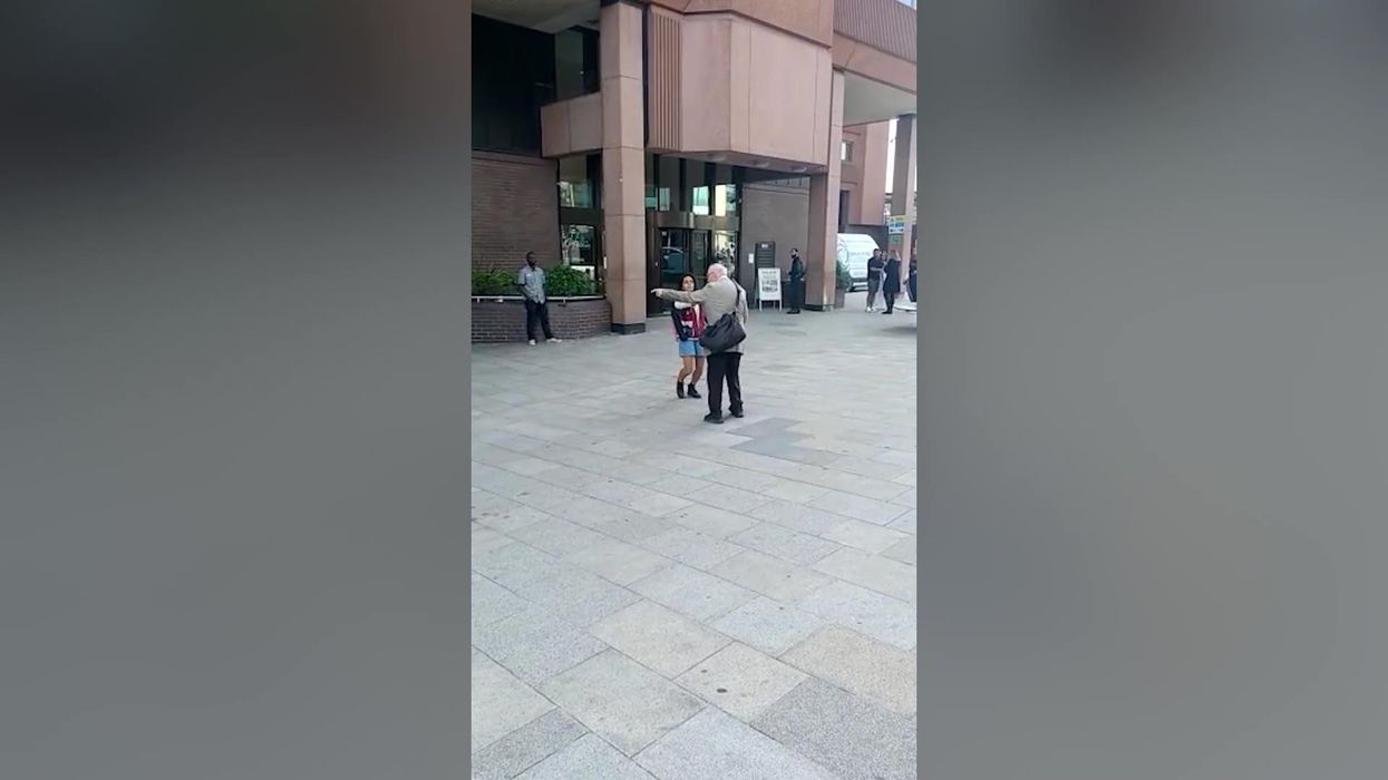 Boss tells off employee for saying 'Hey' in a WhatsApp message: "It's offensive for me"