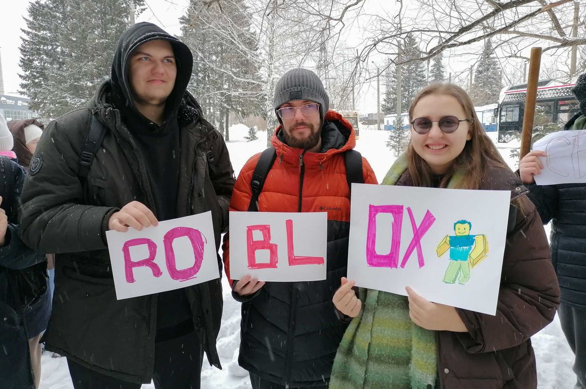 People take part in a protest against Russia's ban on U.S. children's gaming platform Roblox in the Siberian city of Tomsk, Russia, December 14, 2025