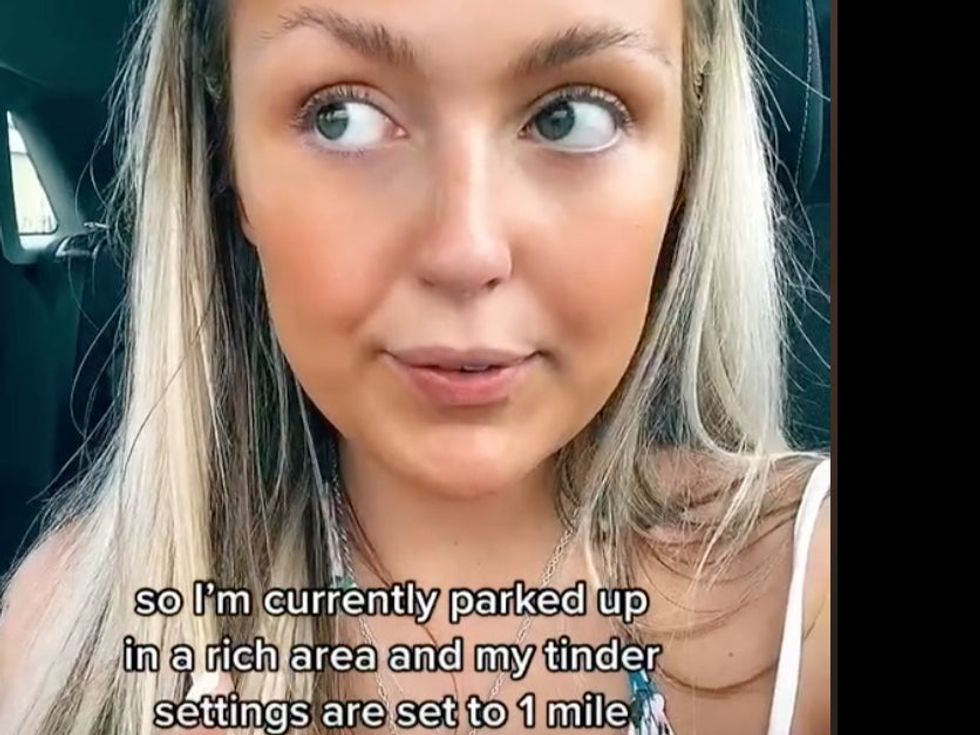 People wasted no time in jumping on the Tinder trend