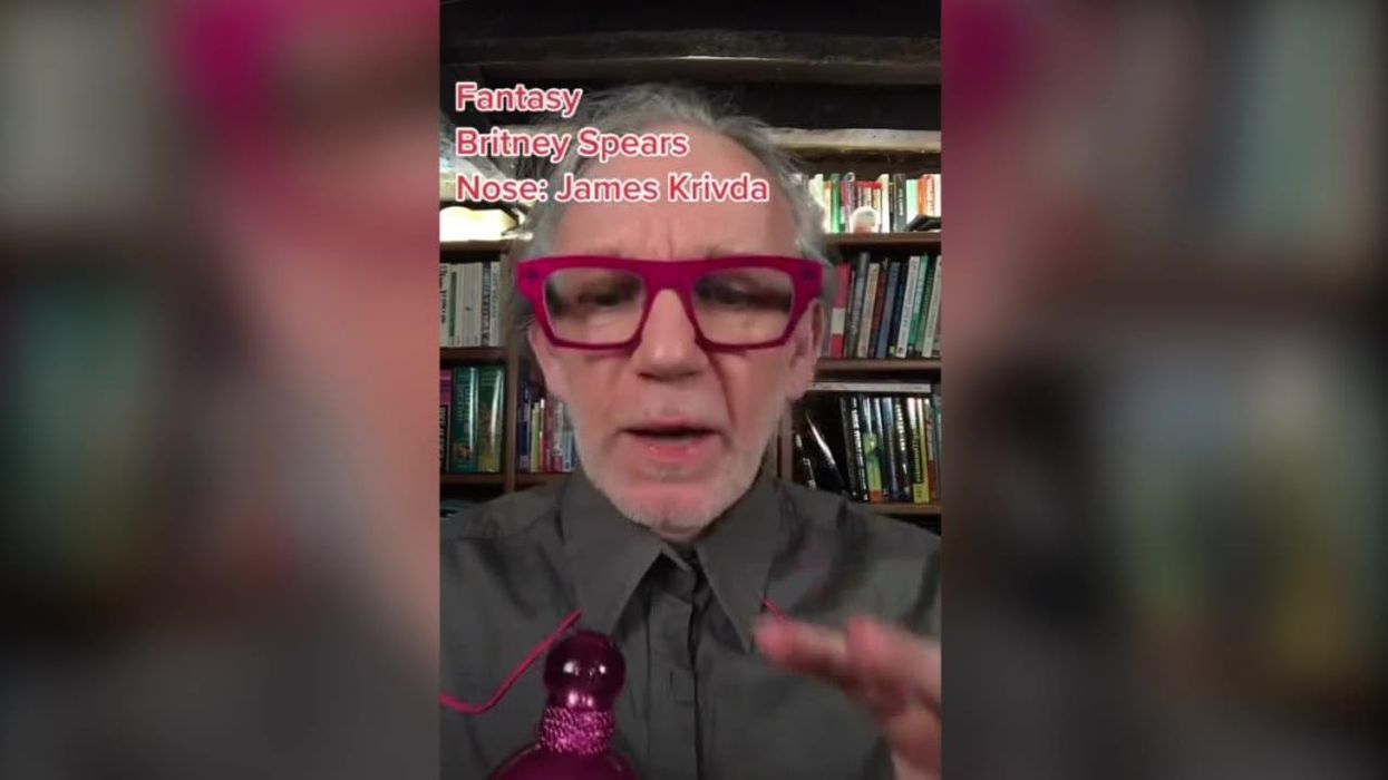 'I'm think I'm okay with regular perfume': Comedian hilariously mocks 'vabbing' TikTok trend