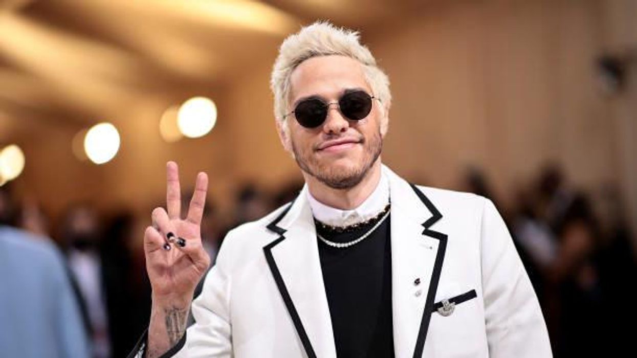 Pete Davidson is set to board Jeff Bezos' spacecraft