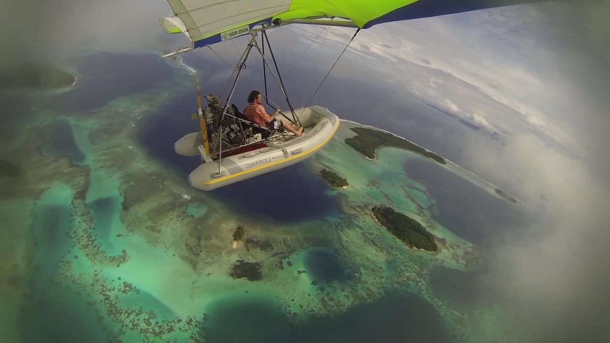 Photographer flies a homemade boat plane over the South Pacific in breathtaking video
