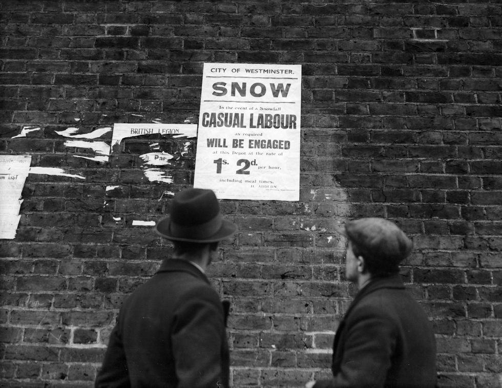 Picture: A poster at Ebury Bridge Road saying that City Council will engage casual labourers to remove snow during winter