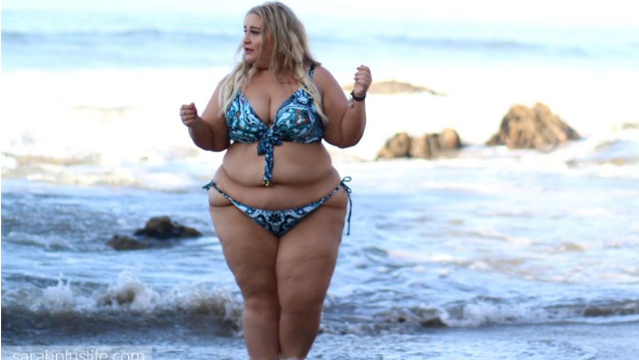 Жирные американки на пляже Жирные американки на пляже