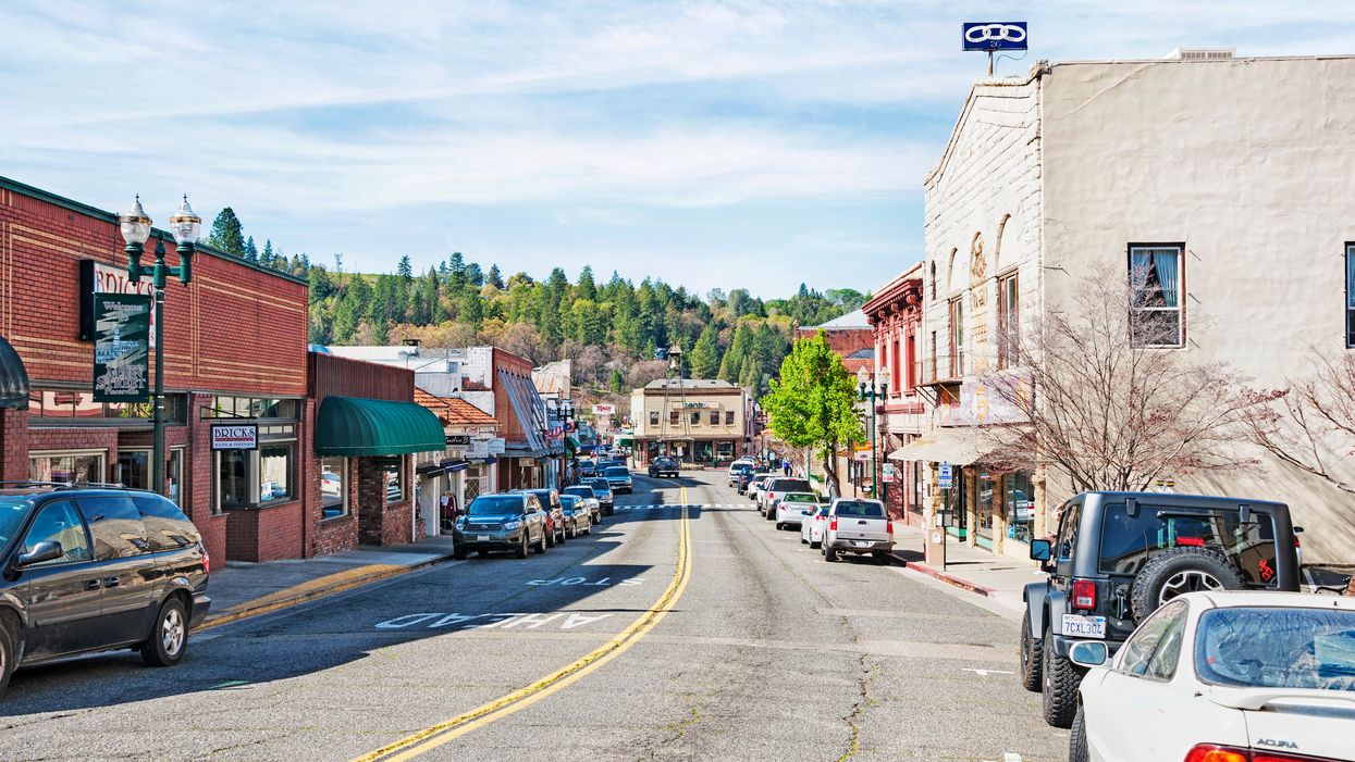 <p>Placerville voted to remove the noose from its town logo</p>