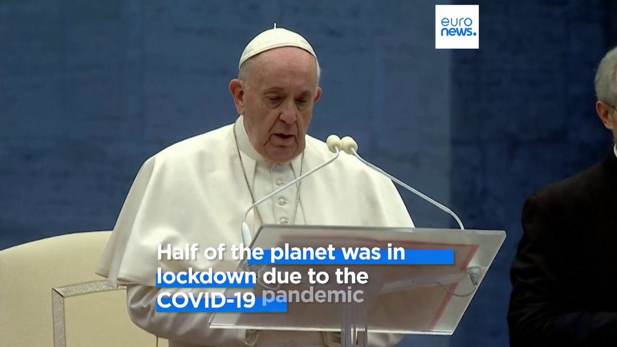 Did the Pope actually wear a white puffer coat?