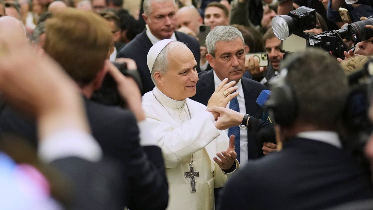 Did Pope Leo XIV intentionally ignore an LGBTQ flag?