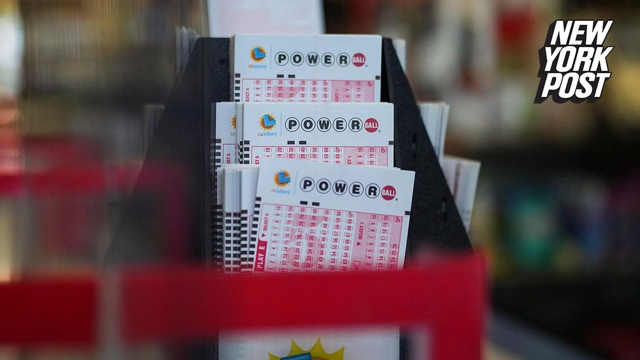 Expert reveals exactly what you should do if you win tonight's $2bn Powerball jackpot