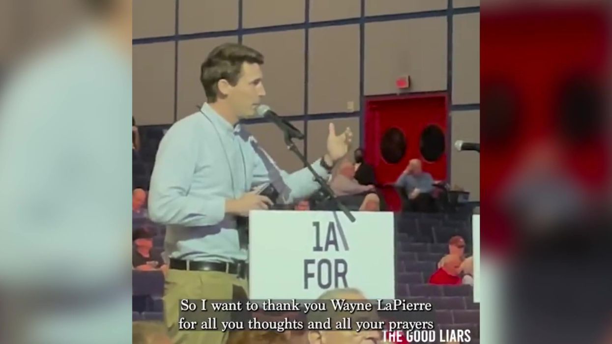 Comedian gatecrashes NRA event with sublime takedown of Wayne LaPierre