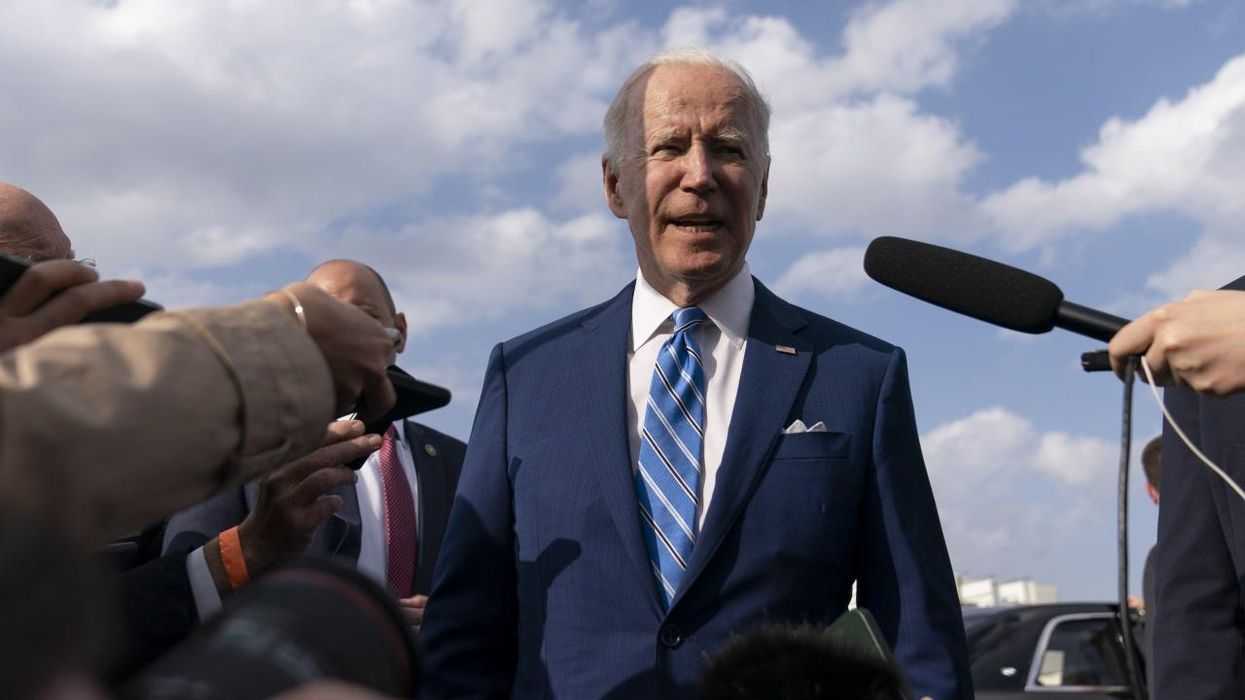 Game of 'cat and mouse' plays out after Ukrainian flag projected onto Russian embassy in Washington DC
