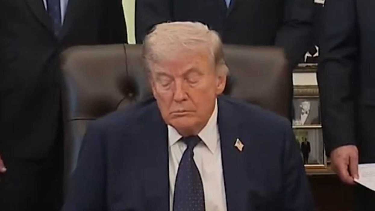 Trump slammed for 'insane' pivot from WHCD shooting to $400m ballroom push