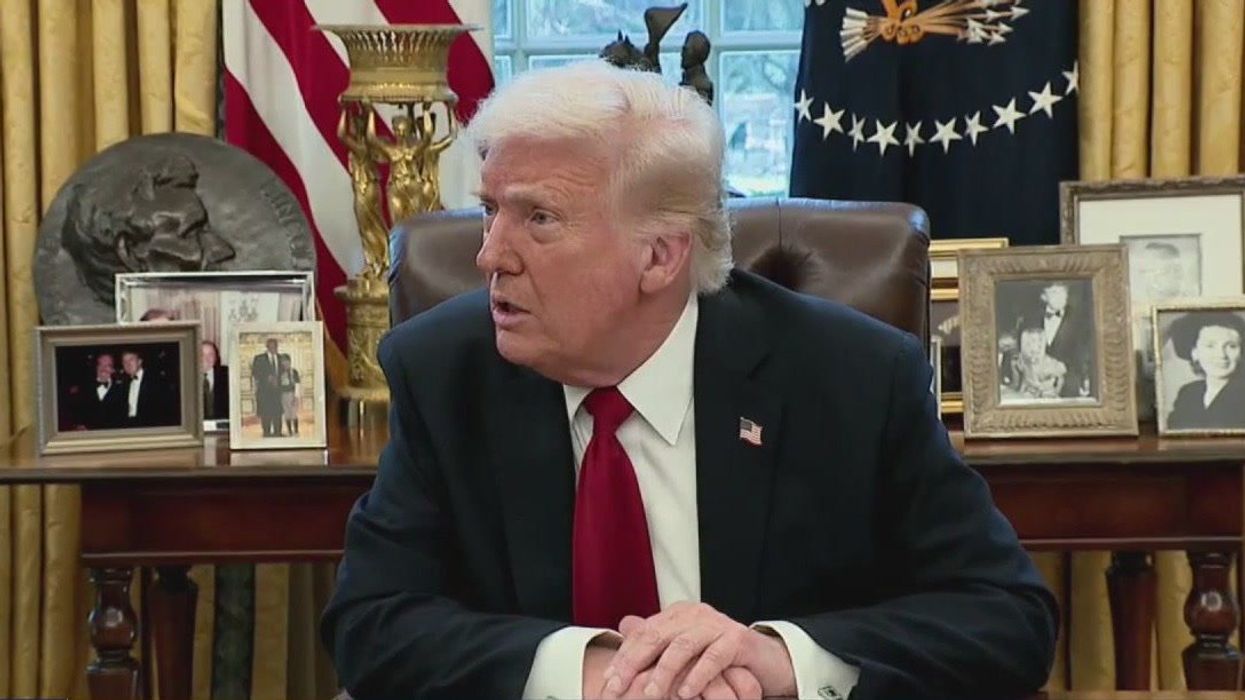 Trump claims that US and China are negotiating over lower tariffs - but Beijing just completely denied it