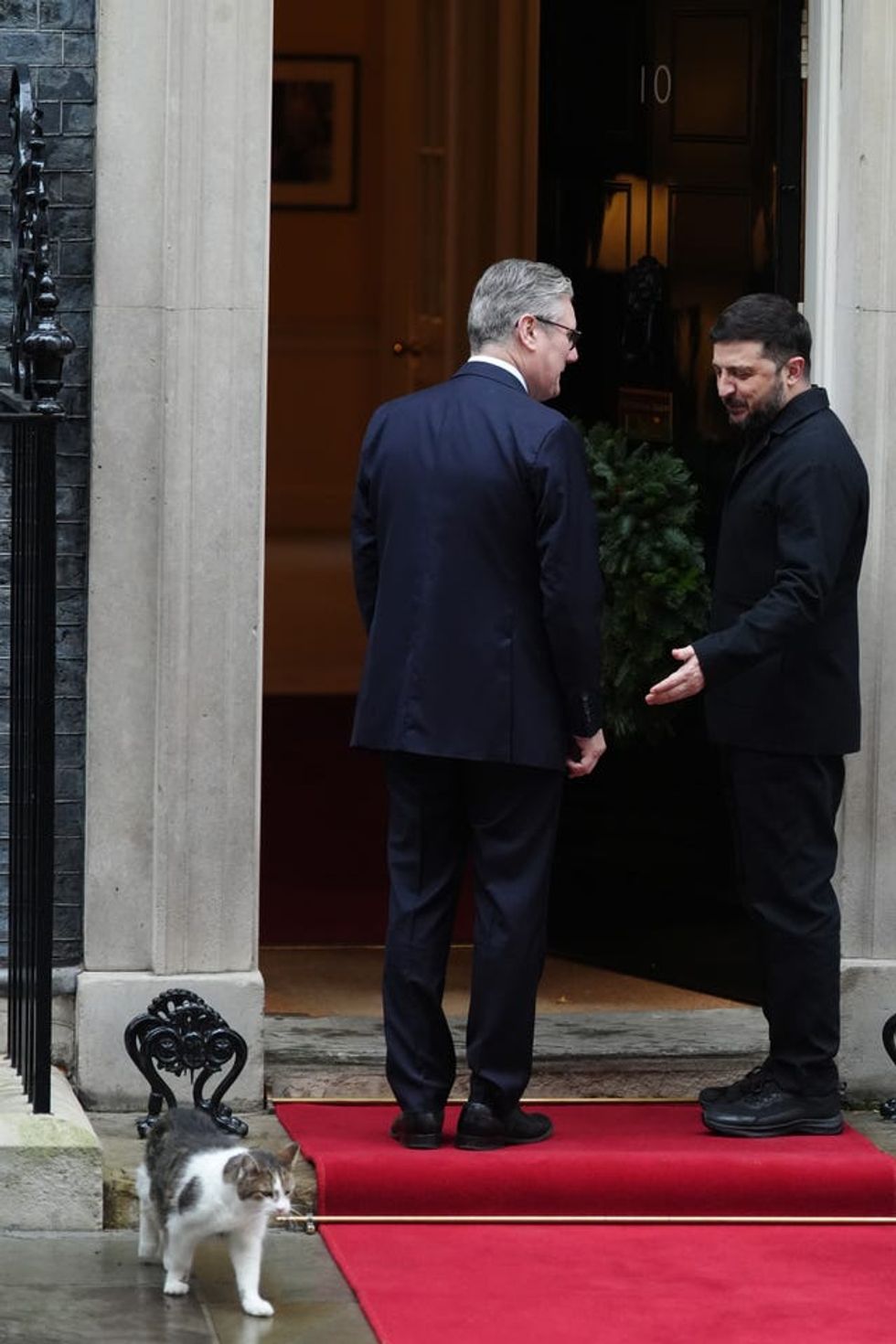 Prime Minister Sir Keir Starmer and Larry welcome Ukrainian President Volodymyr Zelensky