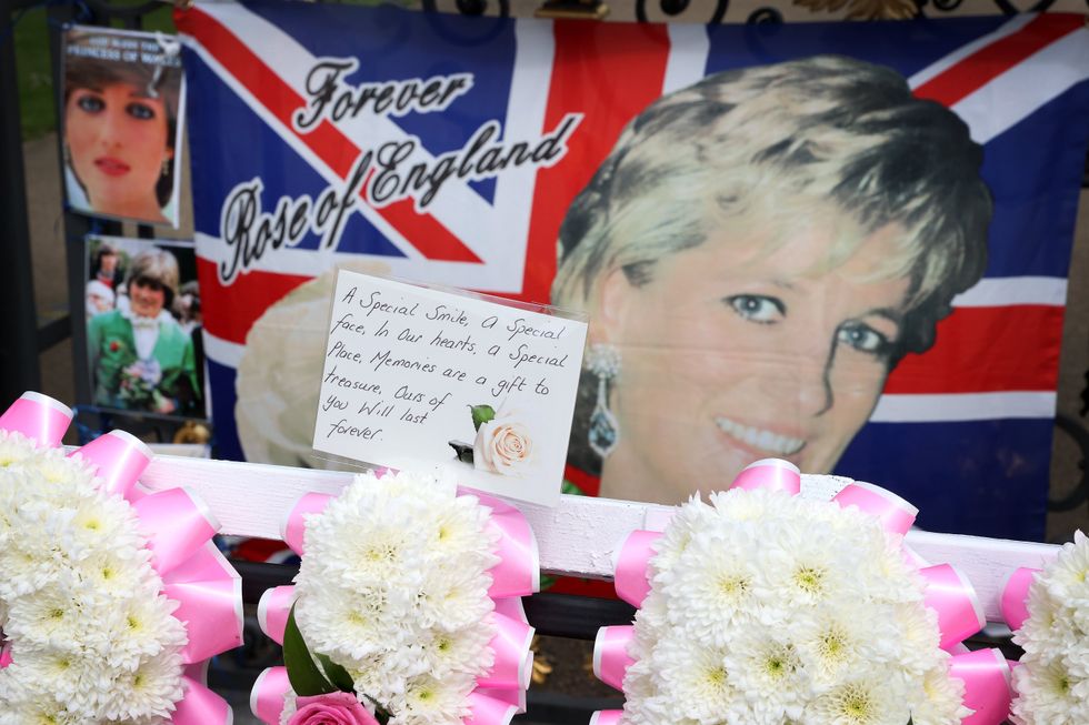 Princess Diana Statue To Be Unveiled For Her 60th Birthday